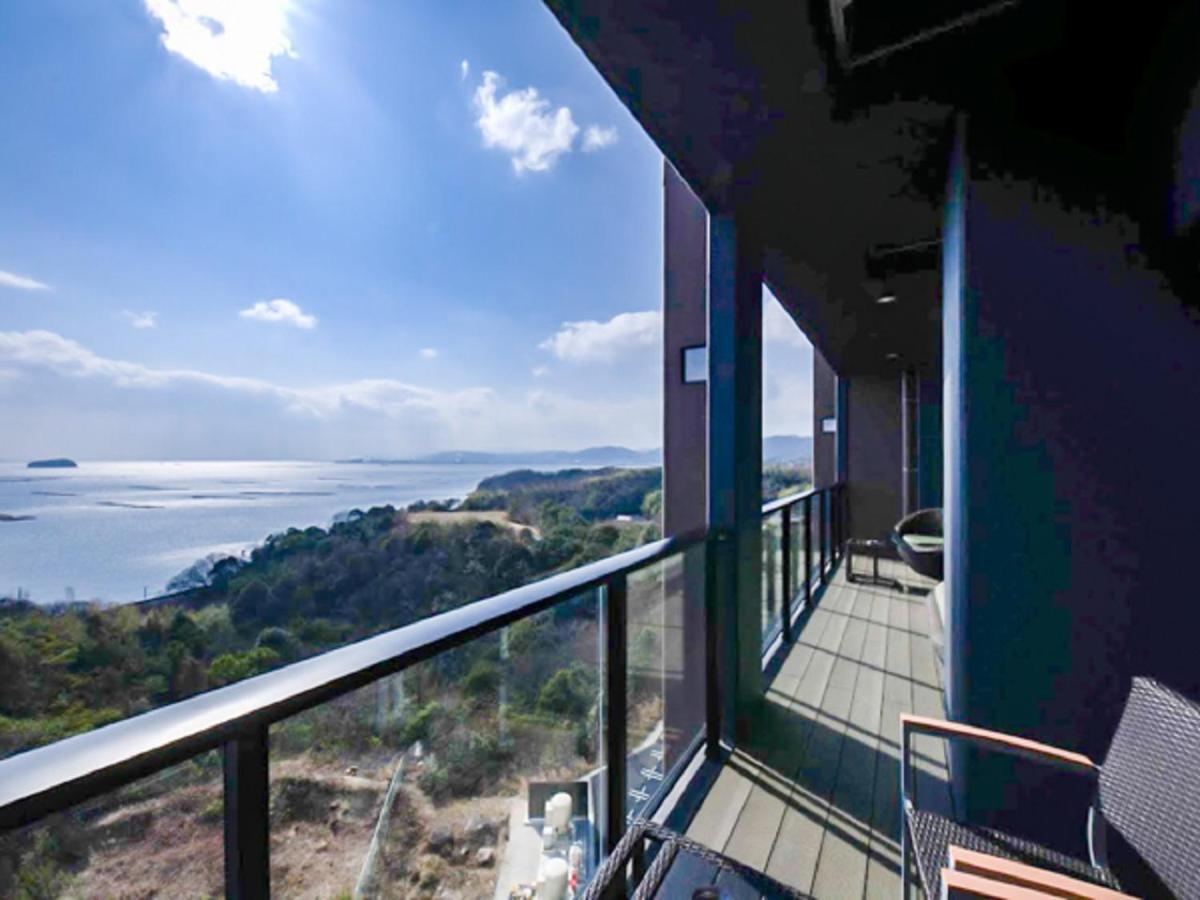 Livemax Resort Miyahama Ocean View Хатсукаичи Екстериор снимка